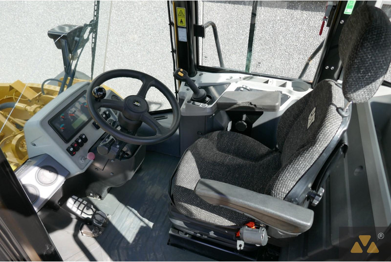 Riteņu iekrāvējs Caterpillar 950GC: foto 7