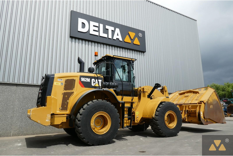 Caterpillar 962M - Riteņu iekrāvējs: foto 5 Caterpillar 962M - Riteņu iekrāvējs: foto 5