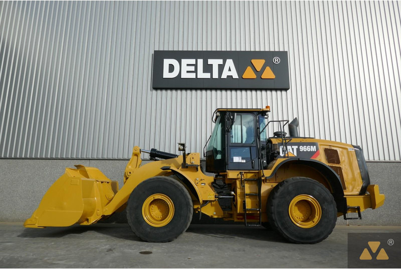 Caterpillar 966M - Riteņu iekrāvējs: foto 1 Caterpillar 966M - Riteņu iekrāvējs: foto 1