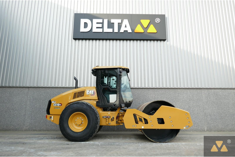 Caterpillar CS10GC - Veltnis: foto 2 Caterpillar CS10GC - Veltnis: foto 2