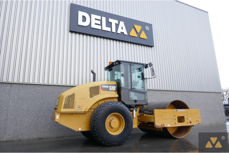 Caterpillar CS64B - Veltnis: foto 5 Caterpillar CS64B - Veltnis: foto 5