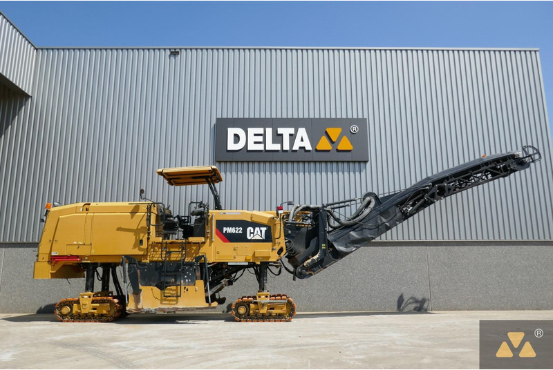 Caterpillar PM622 - Asfalta ieklāšanas tehnika: foto 1 Caterpillar PM622 - Asfalta ieklāšanas tehnika: foto 1