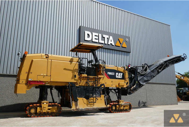 Caterpillar PM622 - Asfalta ieklāšanas tehnika: foto 5 Caterpillar PM622 - Asfalta ieklāšanas tehnika: foto 5