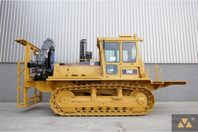 Caterpillar D6E Welding Tractor - Celtniecības tehnika: foto 1 Caterpillar D6E Welding Tractor - Celtniecības tehnika: foto 1