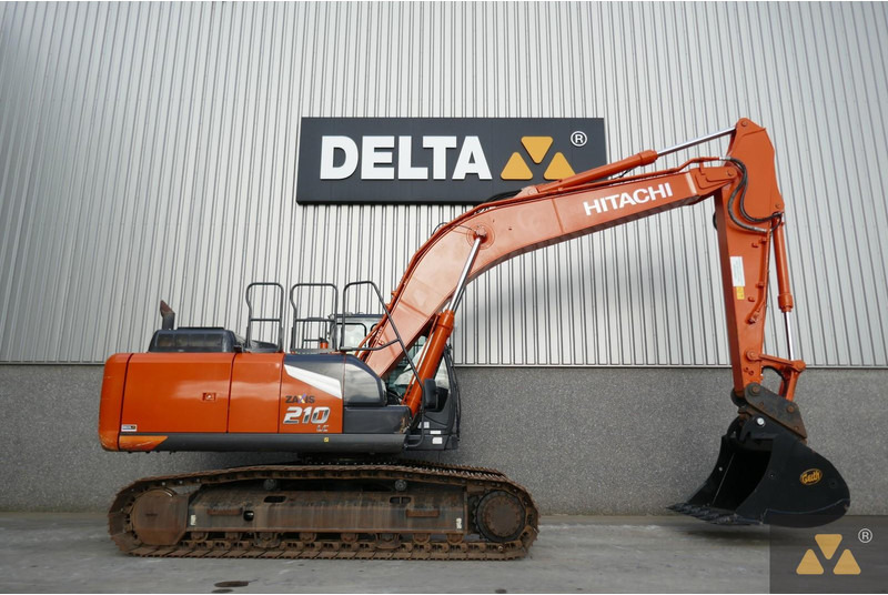 Hitachi ZX210LC-7 - Kāpurķēžu ekskavators: foto 2 Hitachi ZX210LC-7 - Kāpurķēžu ekskavators: foto 2