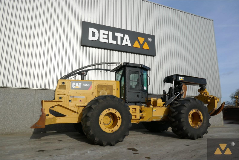 Caterpillar 555D - Meža tehnika: foto 4 Caterpillar 555D - Meža tehnika: foto 4