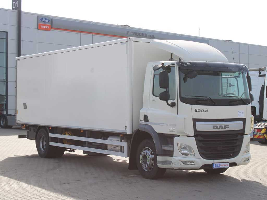 DAF CF 320, HYDRAULIC FRONT, EURO 6 - Kravas automašīna ar slēgto virsbūvi: foto 2 DAF CF 320, HYDRAULIC FRONT, EURO 6 - Kravas automašīna ar slēgto virsbūvi: foto 2