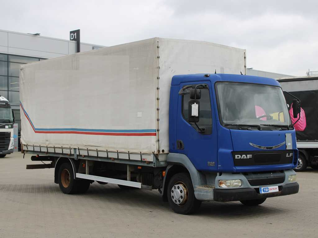 DAF FA LF 45.170 E10, EURO 3 - Kravas automašīna ar tentu: foto 3 DAF FA LF 45.170 E10, EURO 3 - Kravas automašīna ar tentu: foto 3