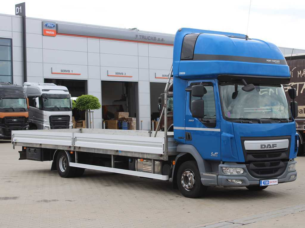 DAF LF 260, SLEEPING BODY, EURO 6, TIRES 80% - Bortu kravas automašīna/ Platforma: foto 3 DAF LF 260, SLEEPING BODY, EURO 6, TIRES 80% - Bortu kravas automašīna/ Platforma: foto 3