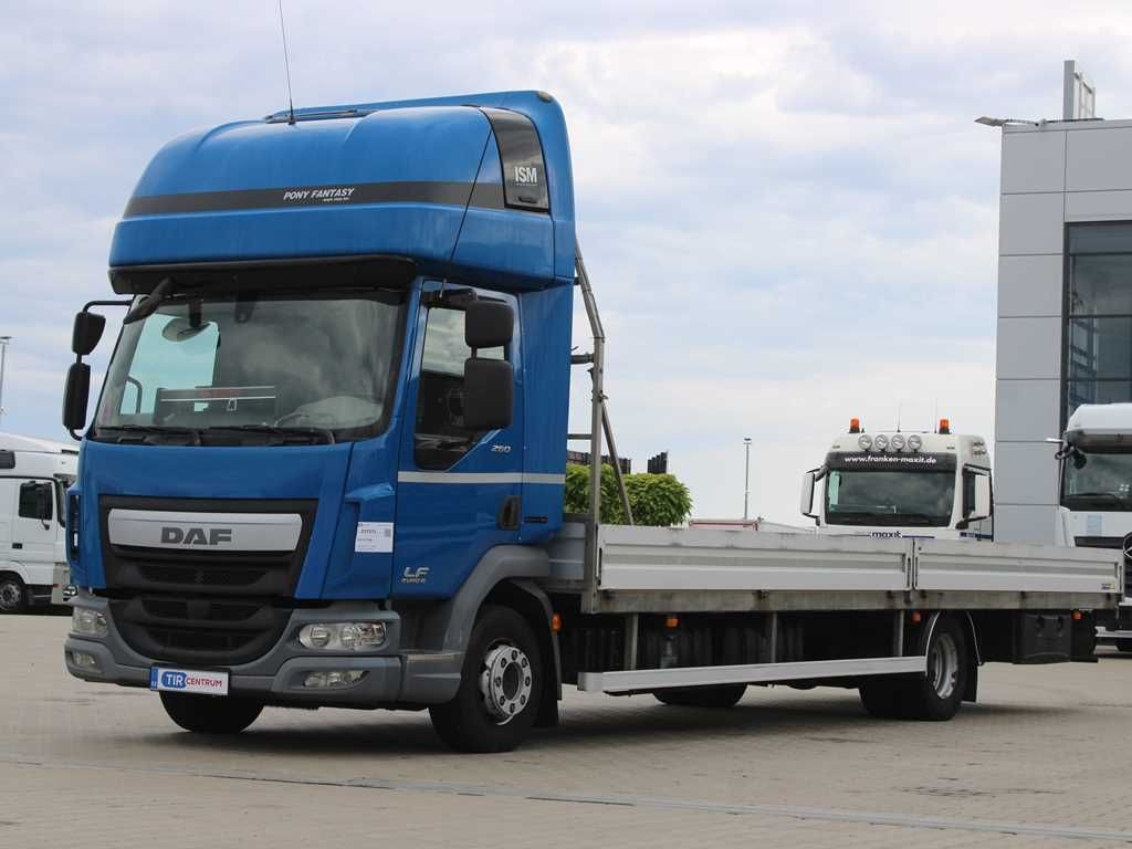 DAF LF 260, SLEEPING CABIN, EURO 6, PNEU 80% - Bortu kravas automašīna/ Platforma: foto 1 DAF LF 260, SLEEPING CABIN, EURO 6, PNEU 80% - Bortu kravas automašīna/ Platforma: foto 1