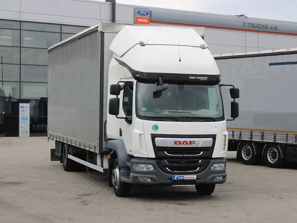 DAF LF 290 FA, EURO 6, SLEEPING CABIN - Kravas automašīna ar tentu: foto 2 DAF LF 290 FA, EURO 6, SLEEPING CABIN - Kravas automašīna ar tentu: foto 2