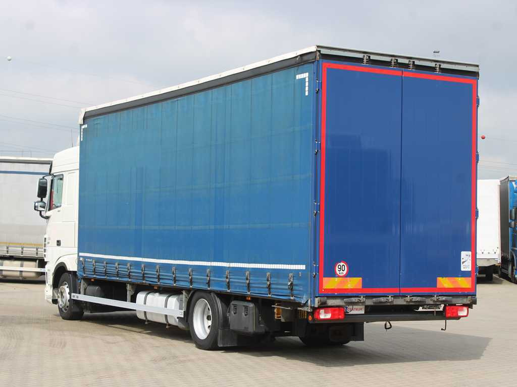 DAF XF 450, EURO 6, INDEPENDENT AIR CONDITIONING, AIR SUSPENSION - Kravas automašīna ar tentu: foto 5 DAF XF 450, EURO 6, INDEPENDENT AIR CONDITIONING, AIR SUSPENSION - Kravas automašīna ar tentu: foto 5