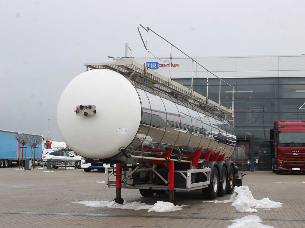 Feldbinder TSA, LIFT AXLE, 32 m³ - Puspiekabe cisterna: foto 1 Feldbinder TSA, LIFT AXLE, 32 m³ - Puspiekabe cisterna: foto 1