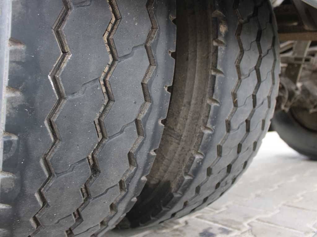 Multilift/ Būvgružu konteinera piekabe Hüffermann HAR 18.70, AXLES SAF, PNEU 80%: foto 12