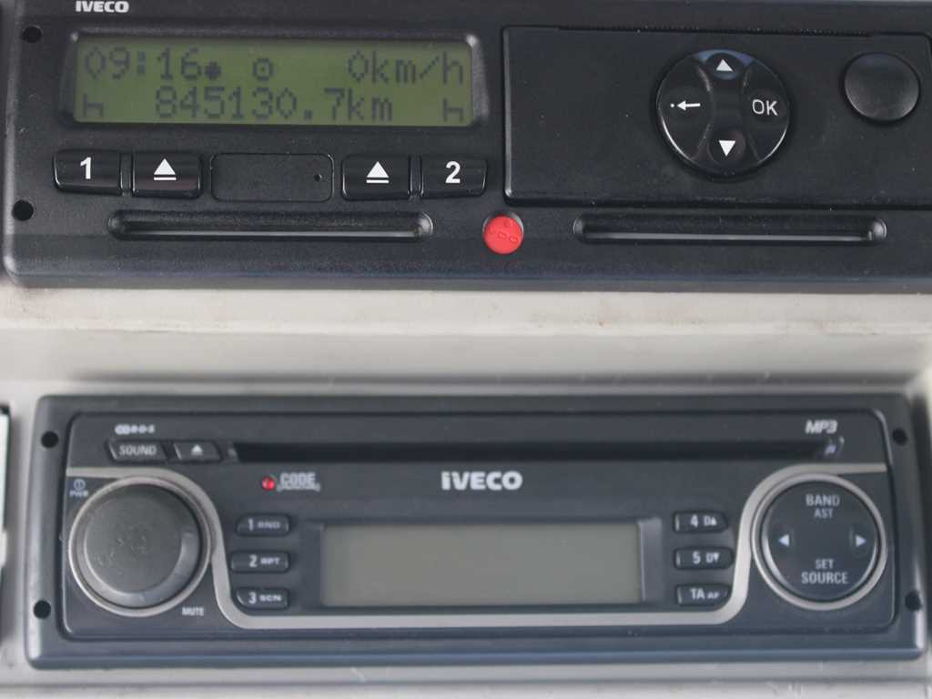 Kravas automašīna refrižerators Iveco EUROCARGO 120E25, EURO 5, THERMO-KING T-600R: foto 14 Kravas automašīna refrižerators Iveco EUROCARGO 120E25, EURO 5, THERMO-KING T-600R: foto 14