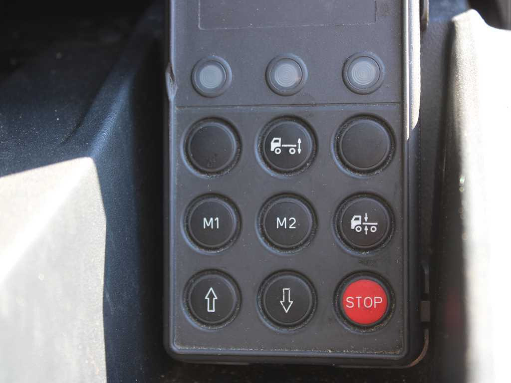 Kravas automašīna refrižerators Iveco EUROCARGO 120E25, EURO 5, THERMO-KING T-600R: foto 8 Kravas automašīna refrižerators Iveco EUROCARGO 120E25, EURO 5, THERMO-KING T-600R: foto 8