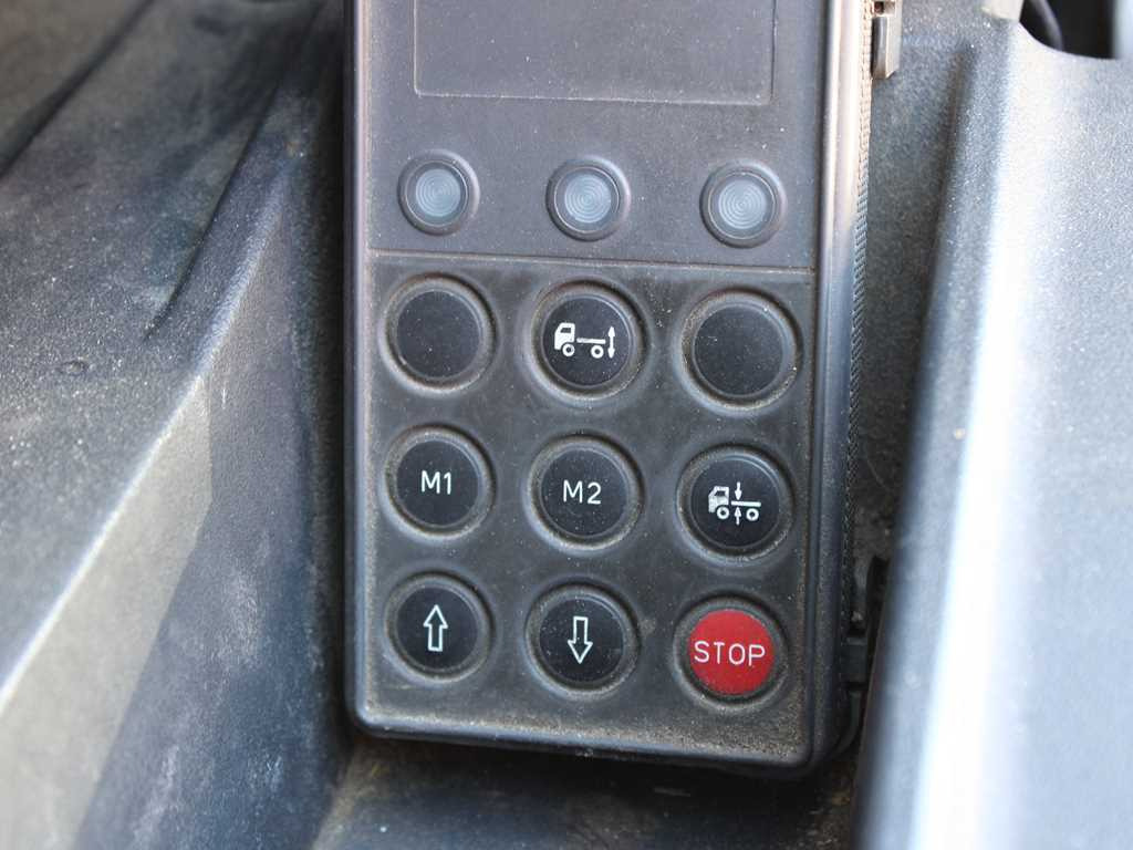 Kravas automašīna ar tentu Iveco EUROCARGO ML 75E18, EURO 5EEV, PNEU 90%, SIDE: foto 7