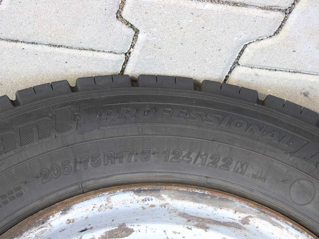 Kravas automašīna ar tentu Iveco EUROCARGO ML 75E18, EURO 5EEV, PNEU 90%, SIDE: foto 16