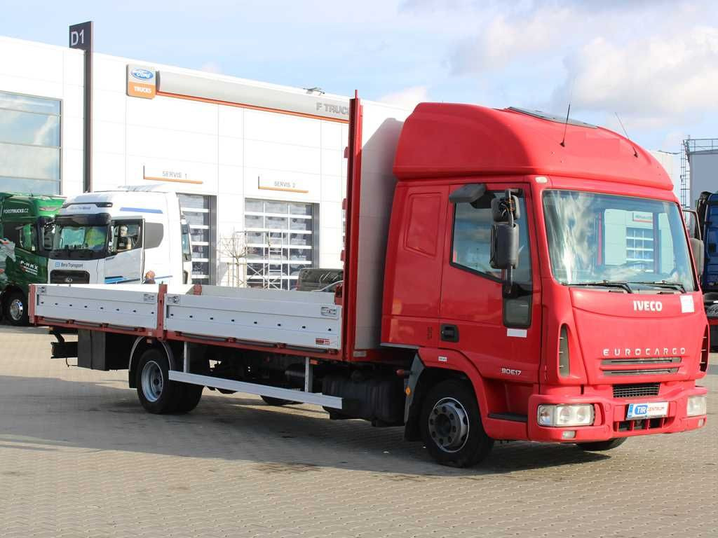Iveco EUROCARGO ML 90E17, EURO 3, PNEU 80% - Kravas automašīna ar tentu: foto 2 Iveco EUROCARGO ML 90E17, EURO 3, PNEU 80% - Kravas automašīna ar tentu: foto 2