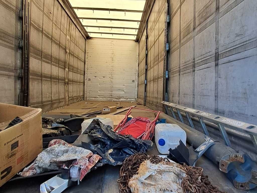 Mercedes-Benz Actros 2542, 6X2 - Kravas automašīna ar tentu: foto 4 Mercedes-Benz Actros 2542, 6X2 - Kravas automašīna ar tentu: foto 4