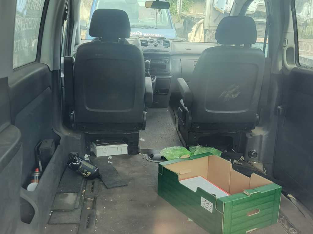 Mercedes-Benz VITO 113 CDI, without keys - Mazs furgons: foto 2 Mercedes-Benz VITO 113 CDI, without keys - Mazs furgons: foto 2