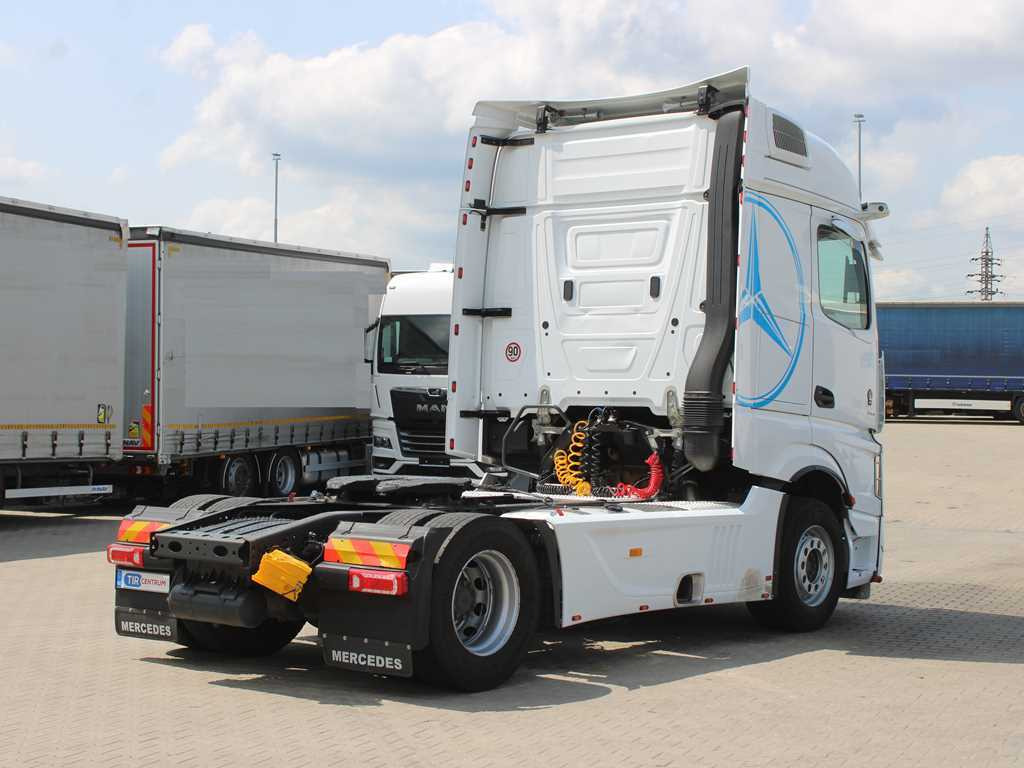 Mercedes-Benz Actros 1851, INDEPENDENT AIR CONDITIONING, RETARDER, EURO 6 - Vilcējs: foto 4 Mercedes-Benz Actros 1851, INDEPENDENT AIR CONDITIONING, RETARDER, EURO 6 - Vilcējs: foto 4