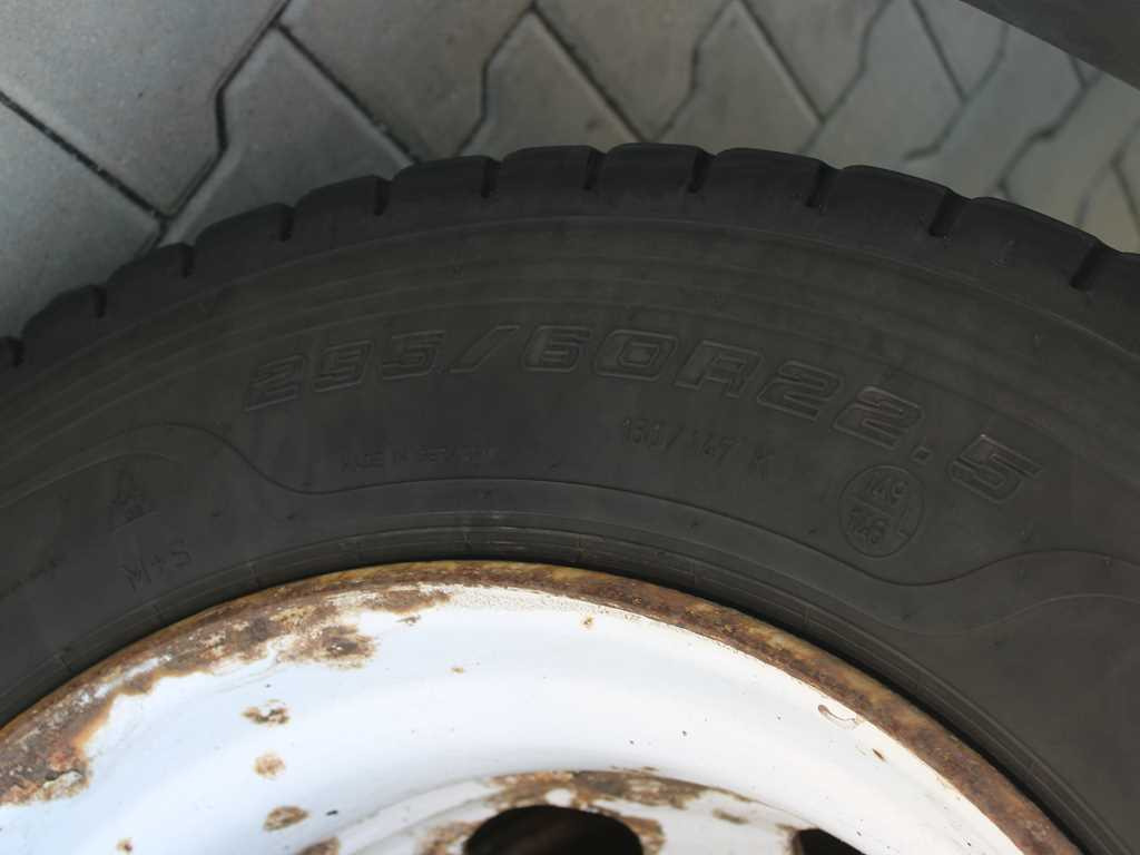 Vilcējs Renault T520, LOWDECK, EURO 6, TIRES 80%: foto 18