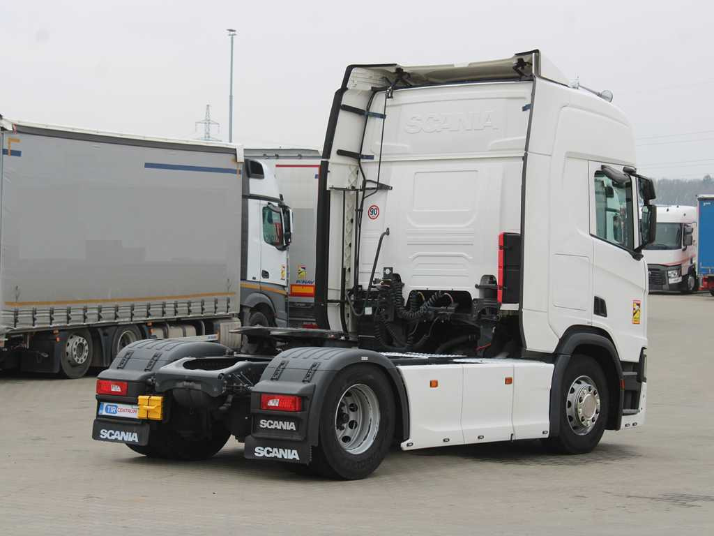 Scania R 450, EURO 6, NAVIGATION, RETARDER, TIRES 80% - Vilcējs: foto 4 Scania R 450, EURO 6, NAVIGATION, RETARDER, TIRES 80% - Vilcējs: foto 4