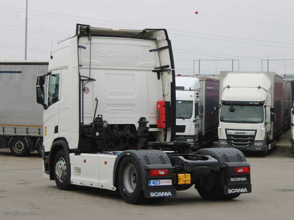 Scania R 450, EURO 6, NAVIGATION, RETARDER, TIRES 80% - Vilcējs: foto 5 Scania R 450, EURO 6, NAVIGATION, RETARDER, TIRES 80% - Vilcējs: foto 5