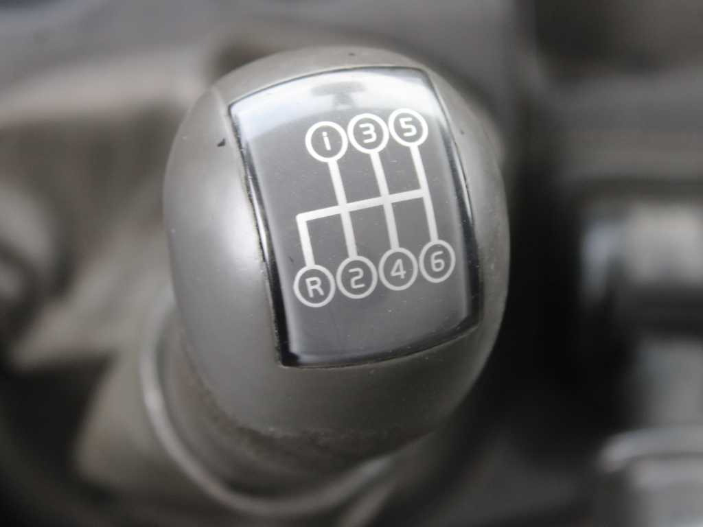 Kravas automašīna ar tentu Volvo FL 240, EURO 5: foto 13