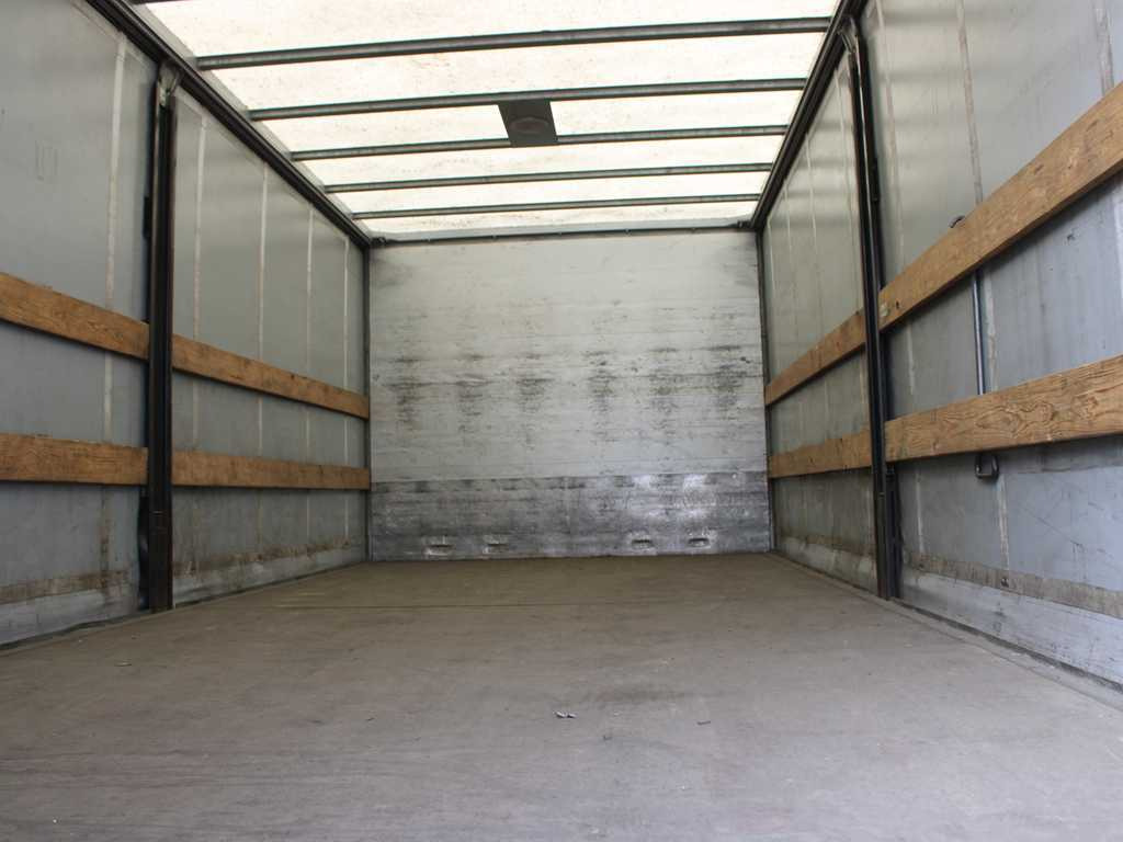 Kravas automašīna ar tentu Volvo FL 240, EURO 5: foto 6