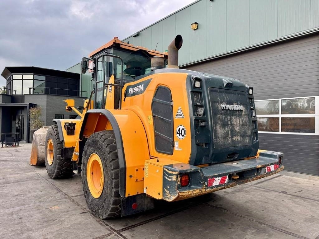 Hyundai HL960A - Riteņu iekrāvējs: foto 3 Hyundai HL960A - Riteņu iekrāvējs: foto 3