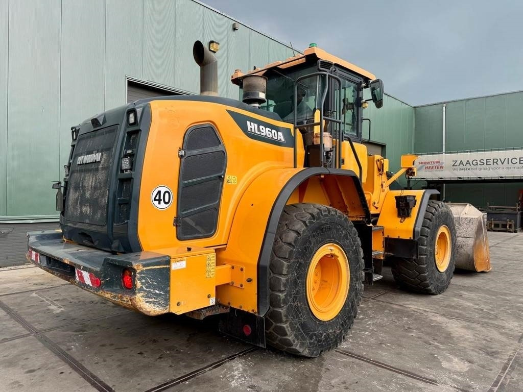 Hyundai HL960A - Riteņu iekrāvējs: foto 4 Hyundai HL960A - Riteņu iekrāvējs: foto 4