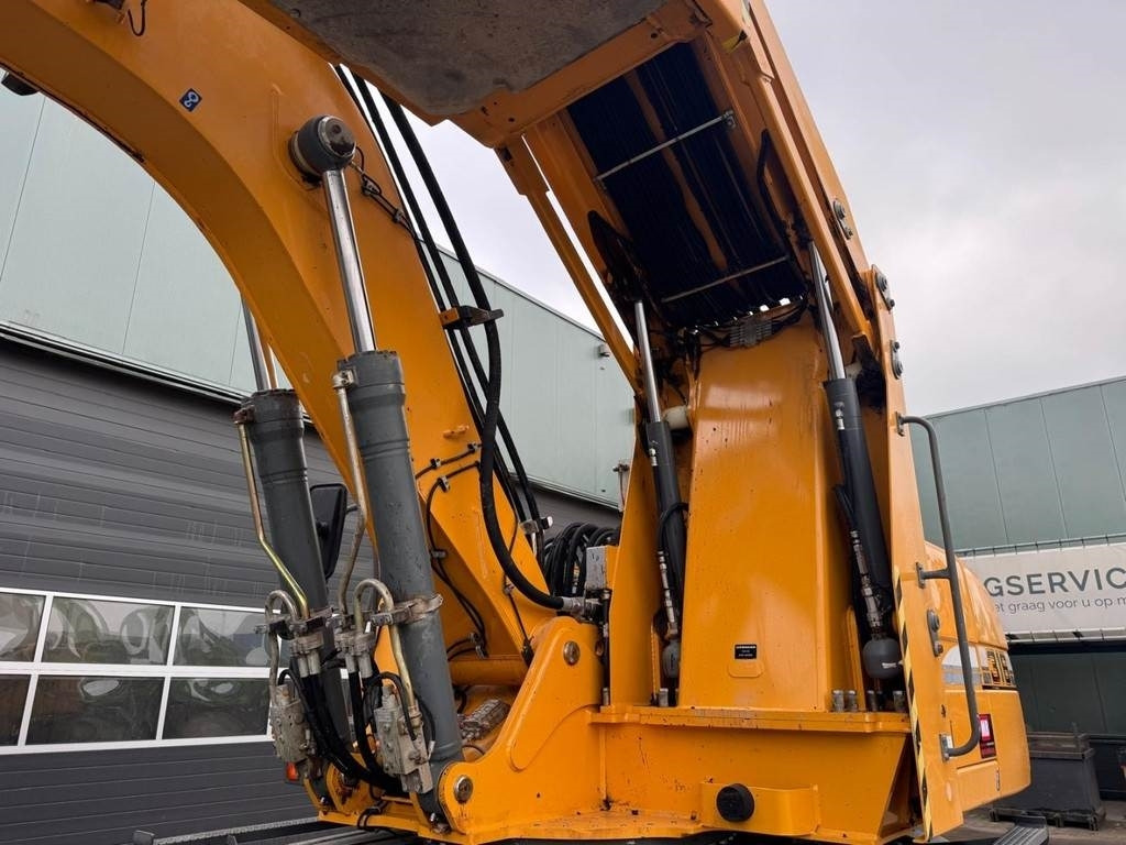 Liebherr A 316 - Atkritumu iekrāvējs: foto 4 Liebherr A 316 - Atkritumu iekrāvējs: foto 4