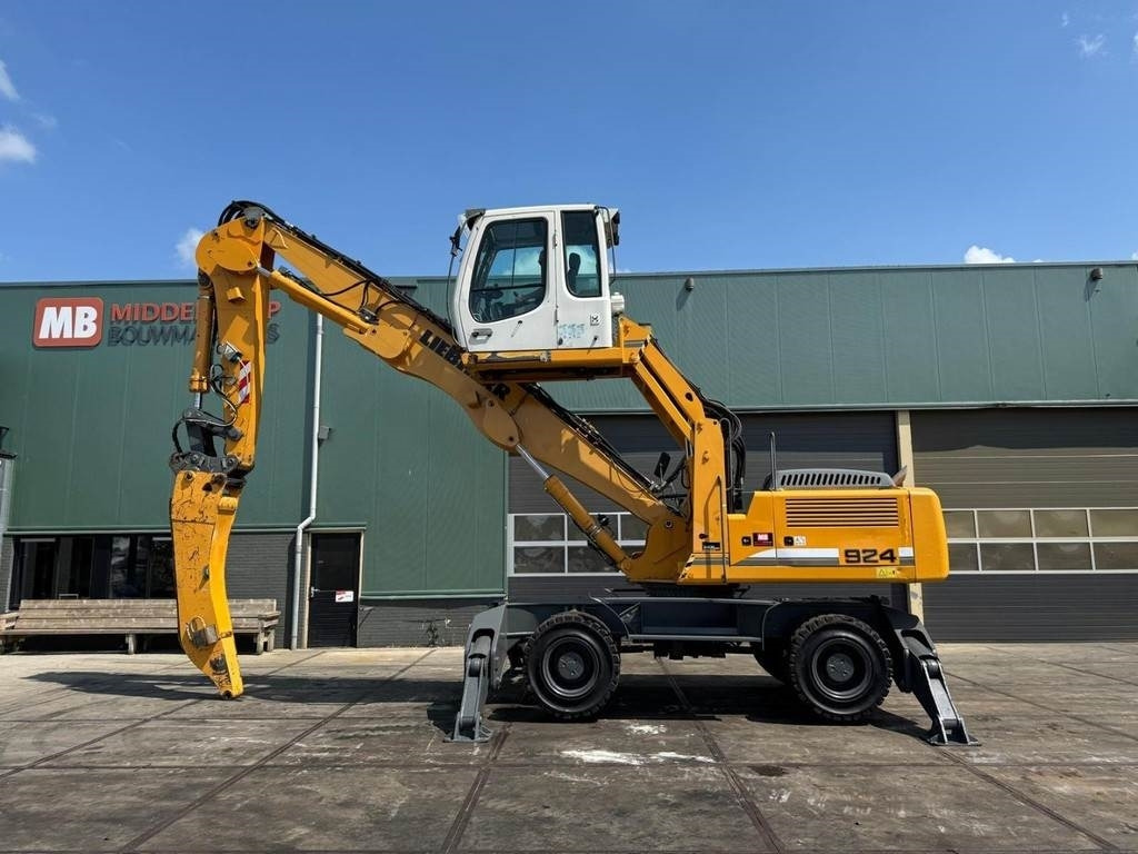 Liebherr A 924 C - Atkritumu iekrāvējs: foto 1 Liebherr A 924 C - Atkritumu iekrāvējs: foto 1