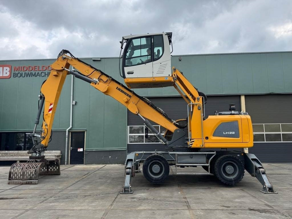 Liebherr LH 22 M - Atkritumu iekrāvējs: foto 1 Liebherr LH 22 M - Atkritumu iekrāvējs: foto 1