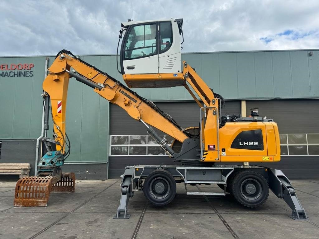 Liebherr LH 22 M - Atkritumu iekrāvējs: foto 1 Liebherr LH 22 M - Atkritumu iekrāvējs: foto 1