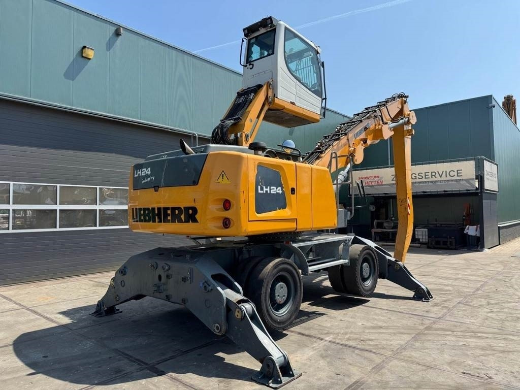 Liebherr LH 24 M - Atkritumu iekrāvējs: foto 4 Liebherr LH 24 M - Atkritumu iekrāvējs: foto 4