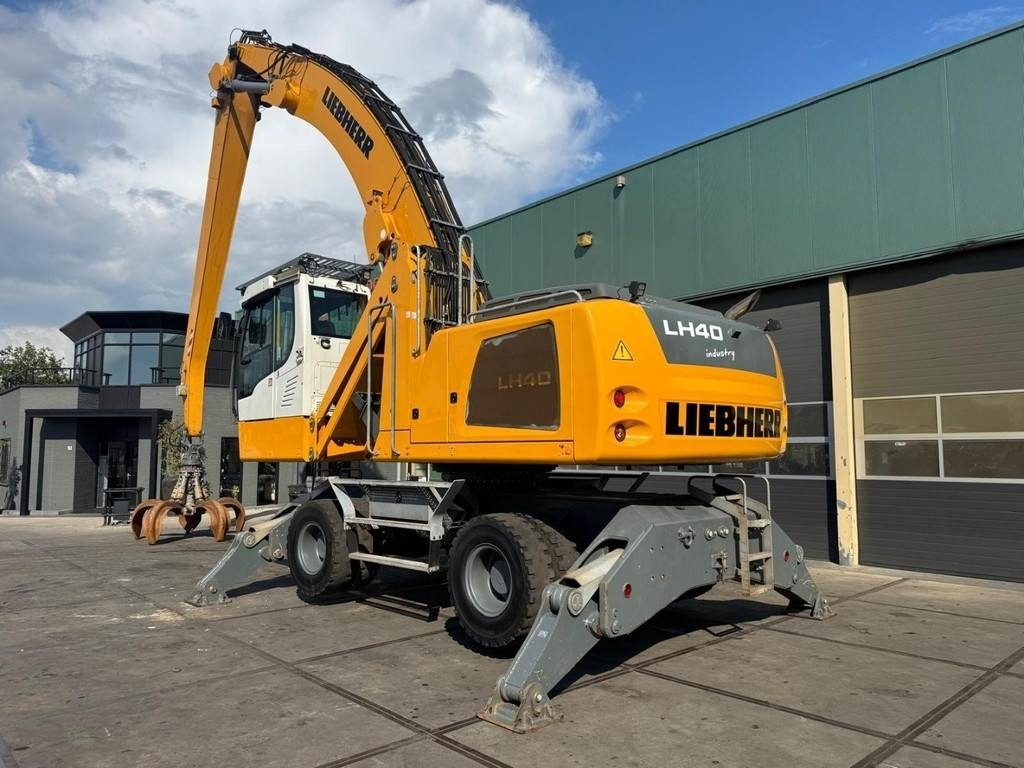 Atkritumu iekrāvējs Liebherr LH 40 M: foto 11