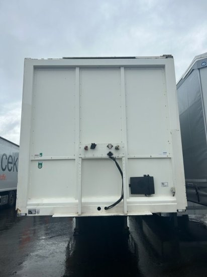 Ackermann PS-F 24/13, Getränkeauflieger - Puspiekabe dzērienu pārvadāšanai: foto 2 Ackermann PS-F 24/13, Getränkeauflieger - Puspiekabe dzērienu pārvadāšanai: foto 2