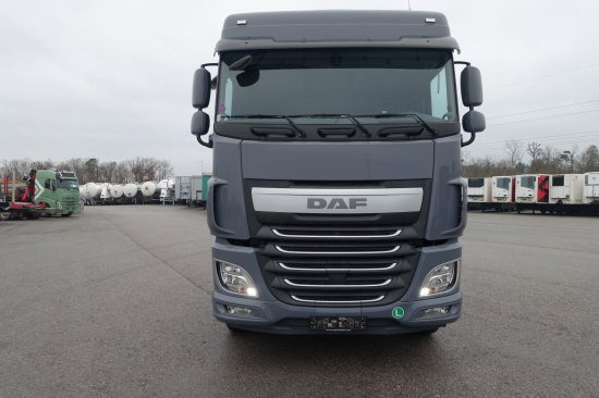 DAF FAT XF 510 mit Penz Ladekran 15Z8.70 inkl. Holzgreifer 6x4 - Kokvedējs: foto 2 DAF FAT XF 510 mit Penz Ladekran 15Z8.70 inkl. Holzgreifer 6x4 - Kokvedējs: foto 2