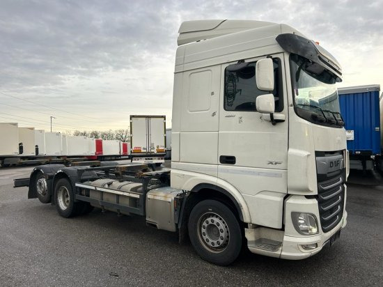 DAF XF 480 FAR BDF Euro 6 Liftachse, Retarder - Konteineru vedējs/ Kravas automašīna ar noņemamā virsbūve: foto 3 DAF XF 480 FAR BDF Euro 6 Liftachse, Retarder - Konteineru vedējs/ Kravas automašīna ar noņemamā virsbūve: foto 3