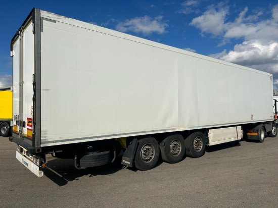 Krone SD Cool Liner, Carrier Vector 1350 - Puspiekabe izotermiskais: foto 4 Krone SD Cool Liner, Carrier Vector 1350 - Puspiekabe izotermiskais: foto 4