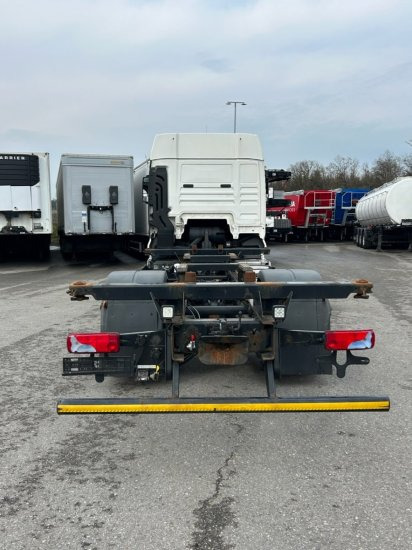MAN TGX 18.460 XLX, 4x2, Euro 6, Standklima - Konteineru vedējs/ Kravas automašīna ar noņemamā virsbūve: foto 5 MAN TGX 18.460 XLX, 4x2, Euro 6, Standklima - Konteineru vedējs/ Kravas automašīna ar noņemamā virsbūve: foto 5