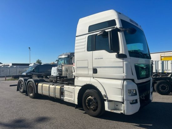 MAN TGX 26.440 BDF, XXL, Retarder, Automatik, E6, Liftachse, Motorschaden, Kurbelwellenschaden - Konteineru vedējs/ Kravas automašīna ar noņemamā virsbūve: foto 1 MAN TGX 26.440 BDF, XXL, Retarder, Automatik, E6, Liftachse, Motorschaden, Kurbelwellenschaden - Konteineru vedējs/ Kravas automašīna ar noņemamā virsbūve: foto 1