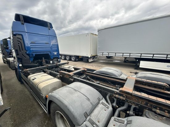 MAN TGX 26.440 XLX 6x2 Liftachse, Euro 6, Motorschaden, engine damage! - Konteineru vedējs/ Kravas automašīna ar noņemamā virsbūve: foto 4 MAN TGX 26.440 XLX 6x2 Liftachse, Euro 6, Motorschaden, engine damage! - Konteineru vedējs/ Kravas automašīna ar noņemamā virsbūve: foto 4