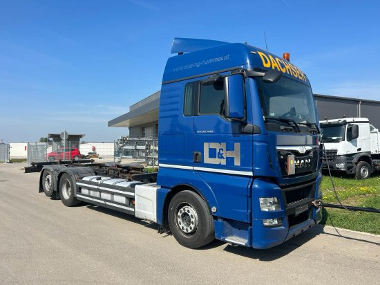 MAN TGX 26.440 XLX 6x2 Liftachse, Retarder, Euro 6, Motorschaden - Konteineru vedējs/ Kravas automašīna ar noņemamā virsbūve: foto 1 MAN TGX 26.440 XLX 6x2 Liftachse, Retarder, Euro 6, Motorschaden - Konteineru vedējs/ Kravas automašīna ar noņemamā virsbūve: foto 1