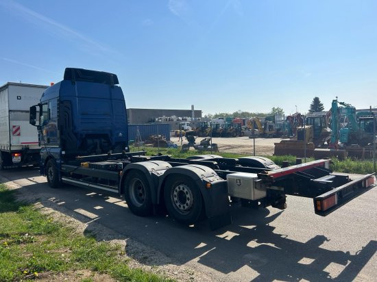 MAN TGX 26.440 XLX 6x2 Liftachse, Retarder, Euro 6, Motorschaden - Konteineru vedējs/ Kravas automašīna ar noņemamā virsbūve: foto 3 MAN TGX 26.440 XLX 6x2 Liftachse, Retarder, Euro 6, Motorschaden - Konteineru vedējs/ Kravas automašīna ar noņemamā virsbūve: foto 3