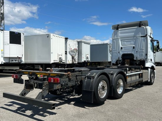 Mercedes-Benz Actros 2545 6x2 BDF E6, Retarder, Alufelgen - Konteineru vedējs/ Kravas automašīna ar noņemamā virsbūve: foto 5 Mercedes-Benz Actros 2545 6x2 BDF E6, Retarder, Alufelgen - Konteineru vedējs/ Kravas automašīna ar noņemamā virsbūve: foto 5
