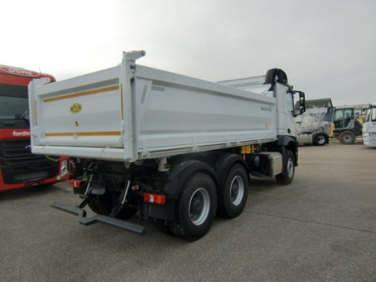 Mercedes-Benz Arocs 3348, 6x4 ,Retarder, Meiller ,Euro 6 Bordmatik - Kravas automašīna pašizgāzējs: foto 4 Mercedes-Benz Arocs 3348, 6x4 ,Retarder, Meiller ,Euro 6 Bordmatik - Kravas automašīna pašizgāzējs: foto 4